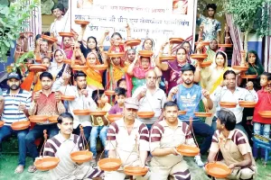 पक्षियों के लिए बांधे 51 परिंडे