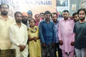मंदबुद्धि महिला को परिजनों के मिलवाया