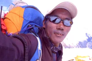 उपलब्धि: नेपाल के कामी रीता 24वीं बार एवरेस्ट पर चढ़े, एक हफ्ते में दूसरी बार अपना ही रिकॉर्ड तोड़ा