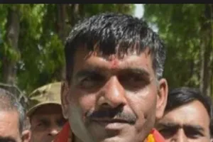 तेज बहादुर का नामांकन रद्द