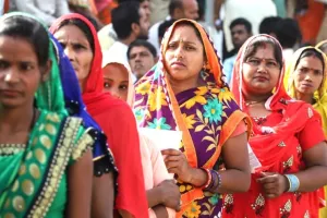 6वां चरण: 2 बजे तक 39% मतदान, मप्र में 42% वोट पड़े