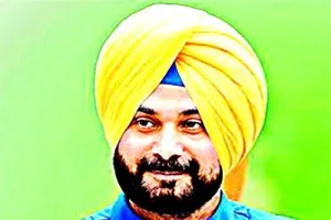 नवजोत सिद्धू के  राजनीतिक पैंतरे