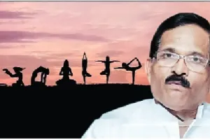 योगा का मकसद राजनीति नहीं, बल्कि निरोगी करना है