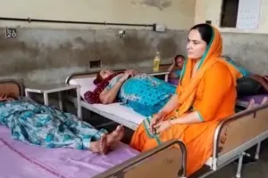 दो वाहनों की टक्कर, सात घायल