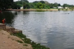 राजस्थान: तालाब में कूद कर देवर, भाभी और ननद ने की आत्महत्या