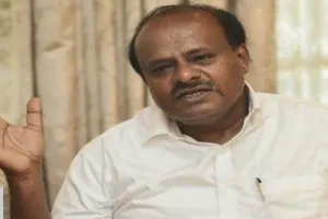कांग्रेस का मास्टर स्ट्रोक, 21 मंत्रियों का इस्तीफा