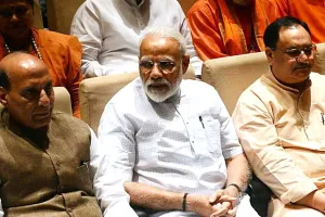 बैठक : सभी सांसदों की संसद में उपस्थिति अनिवार्य; गैरमौजूद रहने का कोई बहाना नहीं चलेगा: मोदी