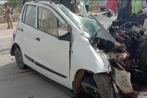 महाराष्ट्र में सड़क हादसे में नौ लोगों की मौत