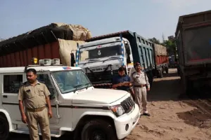 ट्रांसपोर्ट विभाग के एडिशनल सेक्रेटरी समेत छह पर गिरी गाज