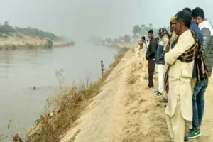 युवक ने दो बच्चों के साथ लगाई इंदिरा नहर में छलांग