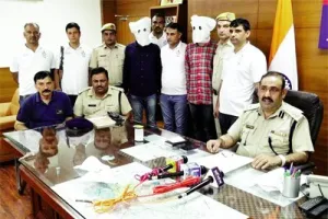 दिल्ली, यूपी और एमपी के दो इनामी बदमाश गिरफ्तार