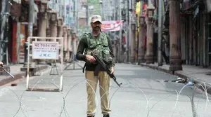 कश्मीर से धारा 370 और 35 ए हटाने पर तिलमिलाए दहशतगर्द