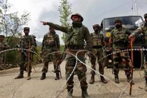 पाक ने एलओसी के पास बाग और कोटली सेक्टर में 2000 सैनिक किए तैनात