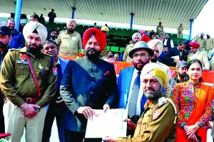 सुरक्षित रहना है तो करें यातायात नियमों की पालना