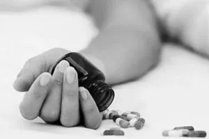पैसों के लेन-देन को लेकर महिला ने निगला जहर