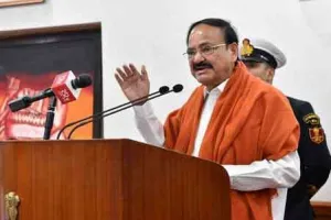 पाकिस्तान समेत सभी पड़ोसियों से शांतिपूर्ण संबंध चाहता है भारत: उपराष्ट्रपति नायडु