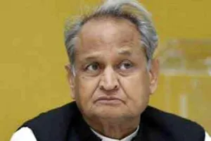 गहलोत ने सौ प्रतिशत अंक लाने पर अखिल एवं पार्थ को दी शुभकामना