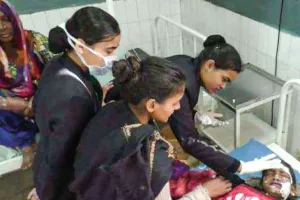 जालंधर : गैस सिलेंडर में आग भड़कने से 6 लोग झुलसे, 2 बच्चे शामिल