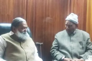 गृह मंत्री अनिल विज से मिले जजपा के बागी विधायक गौतम