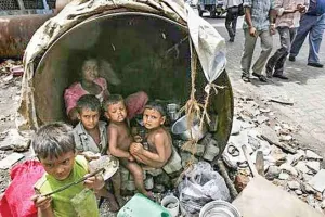 सरकार के पास गरीबी मिटाने की इच्छाशक्ति है