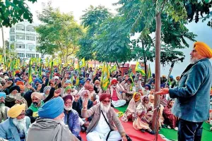 बरनाला : मांगों को लेकर किसानों का धरना दूसरे दिन भी जारी