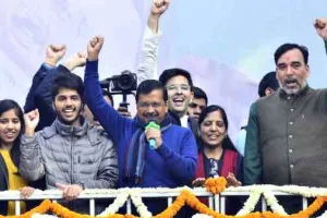 दिल्ली में ‘आप’ की सफलता के निहितार्थ