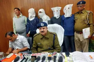 गन प्वायंट पर किरयाना व्यापारी से की थी लूट, चार आरोपी धरे