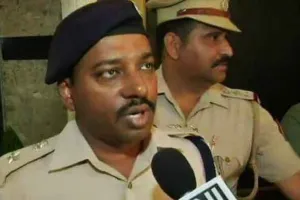 शाहीन बाग गोली कांड में गिरी DCP पर गाज, पद से हटाया