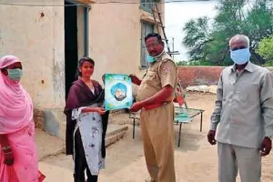अपनी कला से पेंटिंग बनाकर कोरोना के प्रति लोगों को जागरूक कर रही ‘उषा इन्सां’