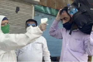 महिला पुलिस आरक्षक की उत्कृष्ट मानव सेवा से अभिभूत हुआ परदेसी भाई