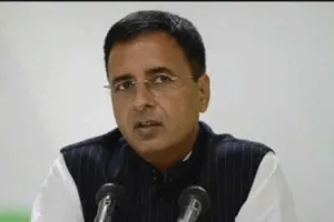 सत्र बुलाने के आश्वासन के बाद कांग्रेस विधायकों का धरना समाप्त