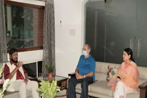 सुशांत के पिता और बहन से मिले अठावले