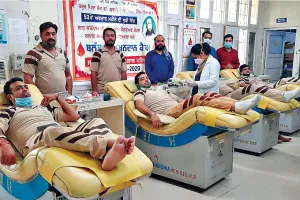 ब्लॉक समाना की साध-संगत ने किया 15 यूनिट रक्तदान