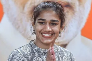 दंगल गर्ल बबीता फौगाट को खेल विभाग में मिले बड़े पद से छिड़ा विवाद