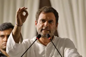 असंगठित क्षेत्र की कमर तोड़ कर सरकार ने अर्थव्यवस्था को किया तबाह : राहुल