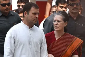 सोनिया इलाज के लिए राहुल के साथ अमेरिका रवाना