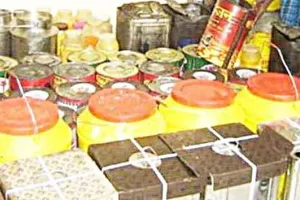सीएम फ्लाइंग ने 5200 किलो नकली घी पकड़ा