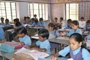 अब गरीब बच्चों को मिलेगी अंग्रेजी माध्यम की शिक्षा