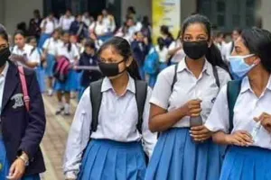 सोमवार से नौंवी से बाहरवीं के विद्यार्थियों के लिए खुलेंगे स्कूल
