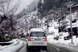 हिमाचल में सीजन का पहला हिमपात