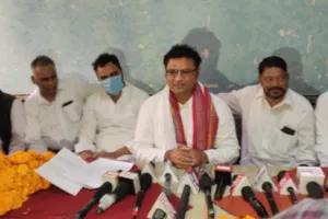 सरकार शराब माफियाओं को संरक्षण देने का कर रही काम: अशोक तंवर