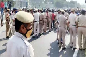 निकिता हत्याकांड को लेकर हुई पंचायत में हंगामा, राष्ट्रीय राजमार्ग किया जाम, पुलिस ने किया लाठीचार्ज