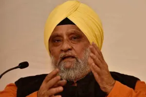 बेदी ने डीडीसीए से दिया इस्तीफा, स्टैंड से अपना नाम हटाने को कहा