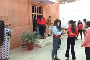 चर्च में मनाया क्रिसमिस-डे