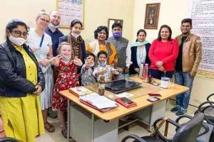 बेसहारा दो मासूमों को मिले जर्मनी माता-पिता