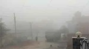 इलाके में सर्दी ने दी दस्तक, वातावरण में फैली भारी धूंध