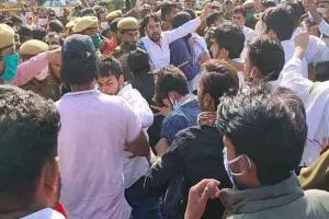किसान आंदोलन बनाम जन आंदोलन