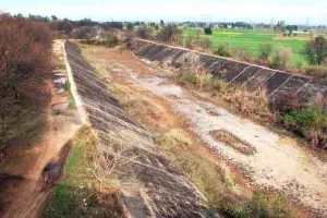 एसवाईएल को लेकर भाजपा नेताओं और कार्यकर्ताओं ने रखा उपवास
