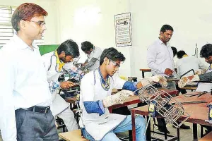 वोकेशनल कोर्स से खोलें बेहतरीन करियर के रास्ते