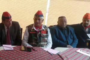 पूर्व सैनिकों ने की किसानों से ट्रैक्टर परेड रद्द करने की अपील
